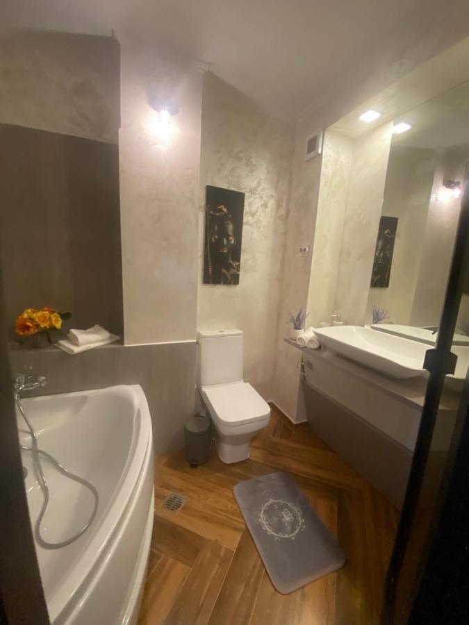 Victoriei Deluxe Suites Bucarest Extérieur photo